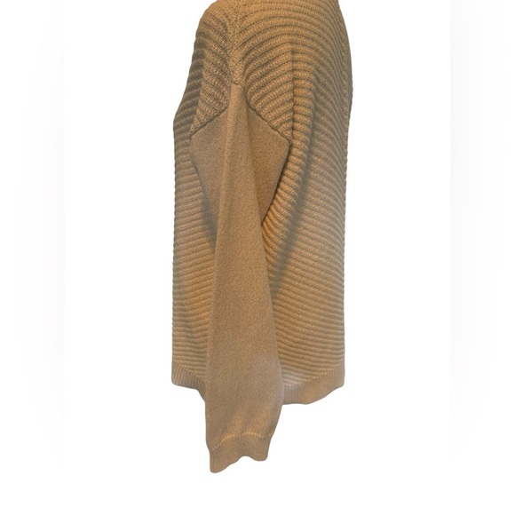 Chaps Women's cream V-Neck Sweater pullover with sparkle to it Size Large - Picture 6 of 7